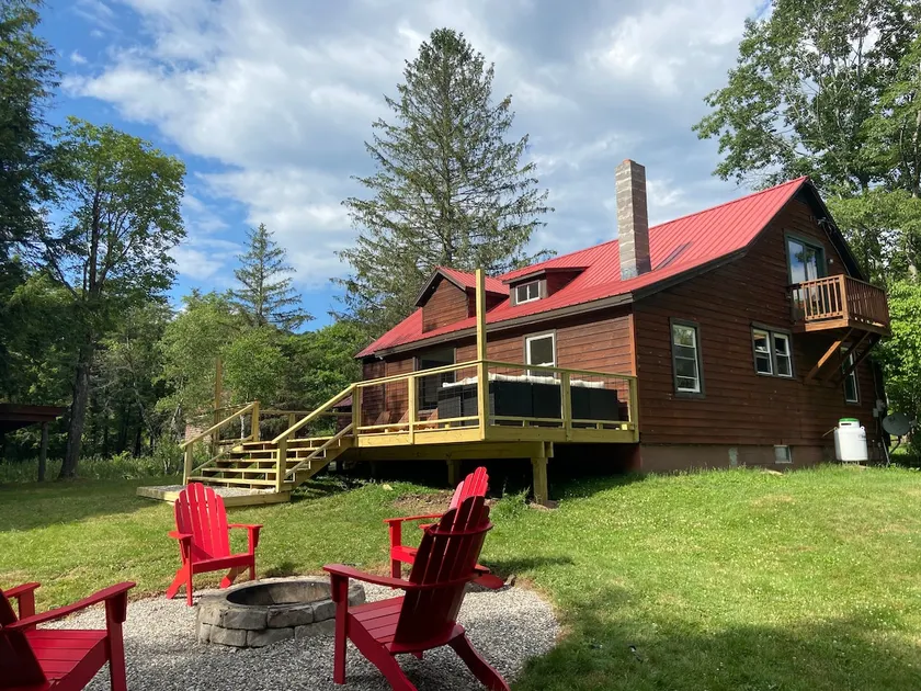 Cat Hollow Cabin - Image 1