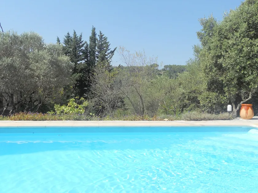 Stone bastide with swimming pool in Lorgues in the Var and a plot of 4000m2 - Image 1