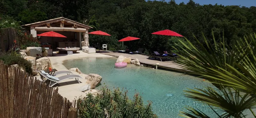 Family villa with a secure lagoon pool and children's amenities—quiet forest setting - Image 1
