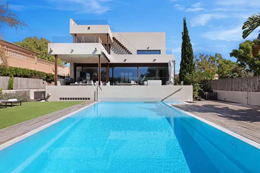 Spektakulær luksuriøs minimalistisk villa med privat pool underholdningsområder - Image 1