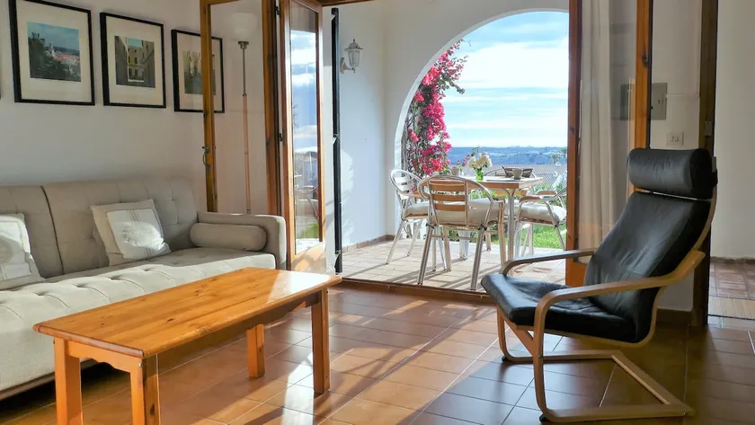 Apartment 'En Arenal En Castell' with Sea View, Shared Pool and Wi-Fi - Image 1