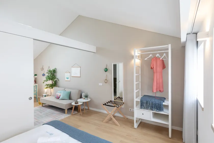 Bright Loft in the Village Center - Image 1