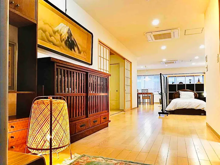Private Flat/Easy access to TDR and Makuhari Messe - Image 1