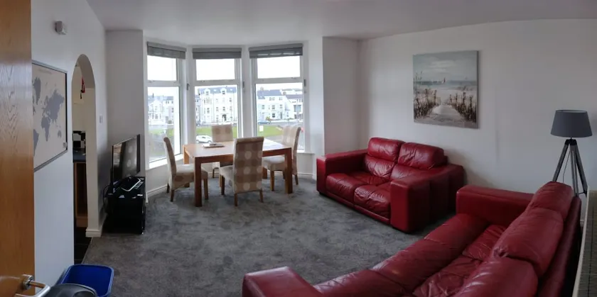 The Gateway Guest Apartment - Image 1