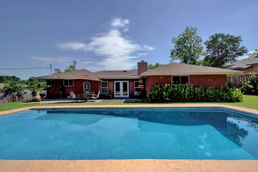 Maison spacieuse avec piscine pour 10 personnes - Image 1