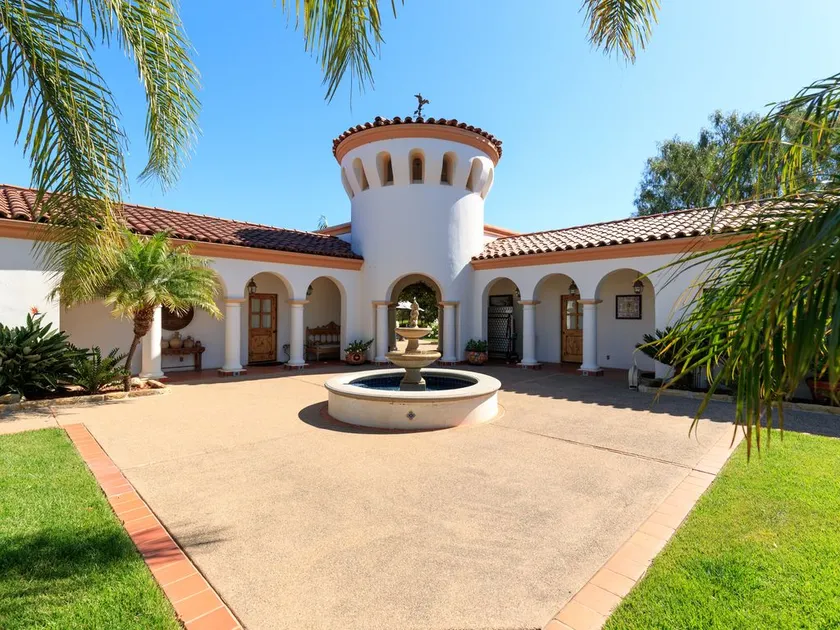 Resort-Style Escape | Saltwater Pool & Spa! - Image 1