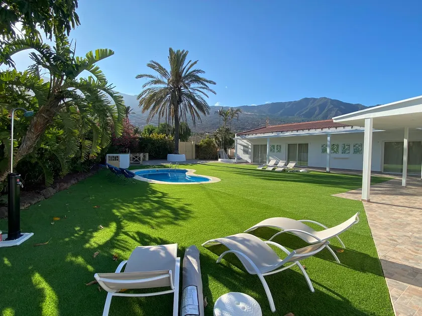 Arafo Sunset Villa - Image 1