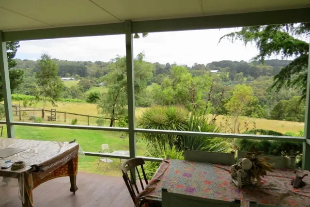 Cosy cottage with panoramic winery & valley views - Image 1