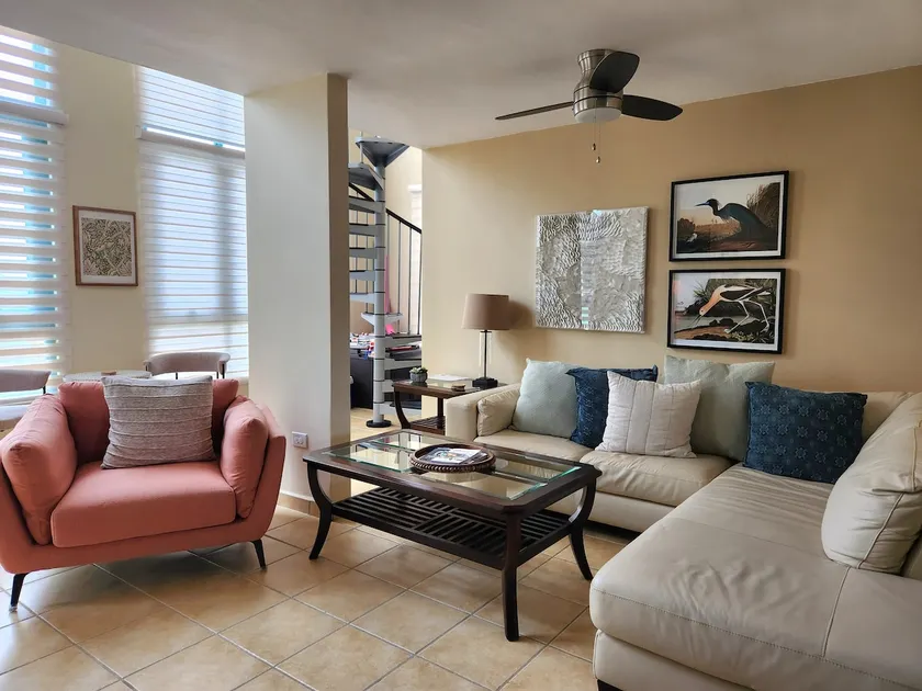 Amy's Place-Your Penthouse Oasis -Near Main Pool - Image 1