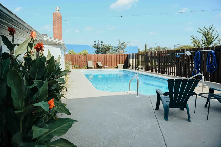 Train Home, 5Bed/4.5Bath, Pool/Streaming Theater - Image 1