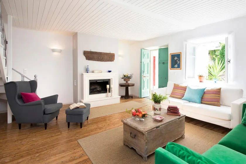 White Jasmine Cottage - Image 1