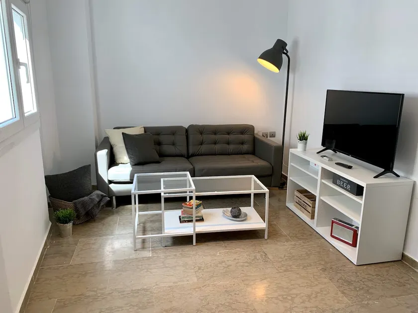 Central apartment with parking - M3 - Image 1