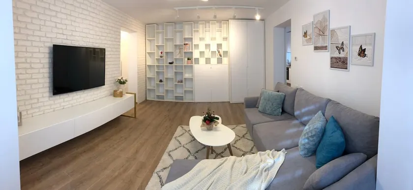 Luxury Constanta Apartment - Image 1