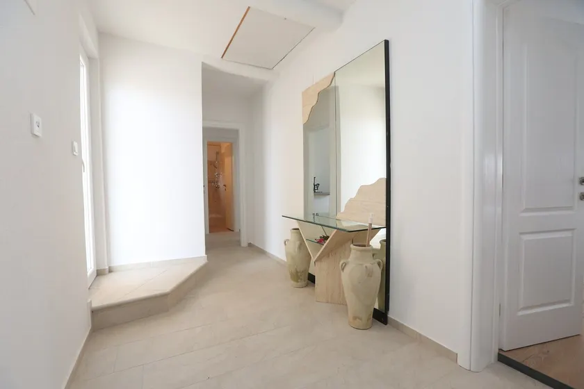 Apartment Yolanda 3 - Image 1