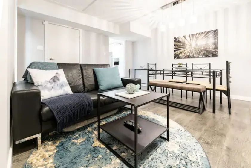3BR Private & Convenient Garden Level Suite - Image 1