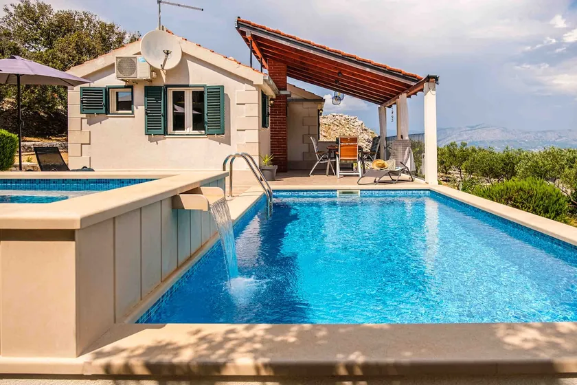 Villa Maria Škrip - privacy and relaxation for you - Image 1