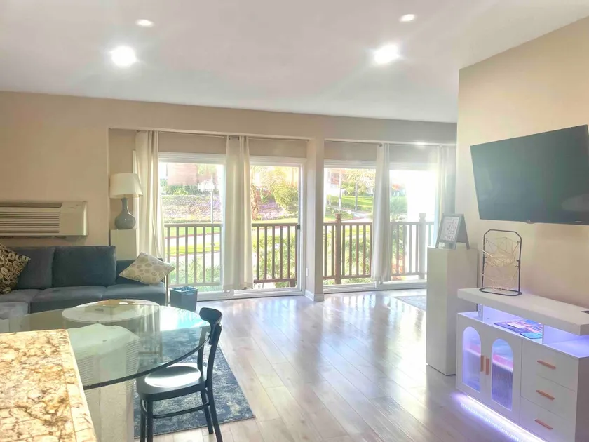 Relaxing Condo on La Costa - Image 1
