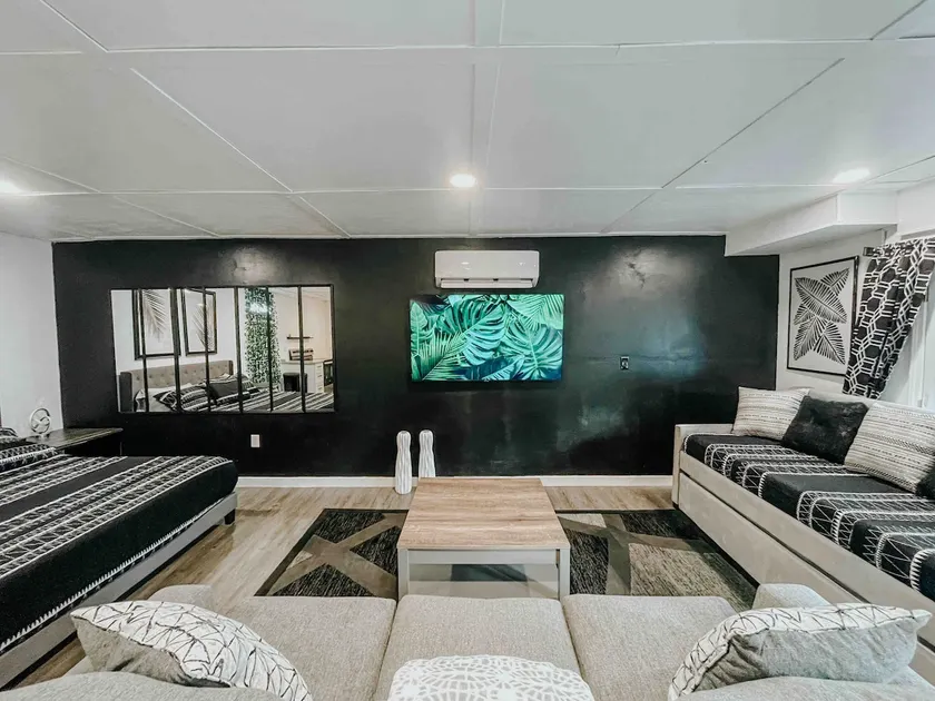 Premier Palm! Luxurious Rainfall & Outdoor Shower! - Image 1