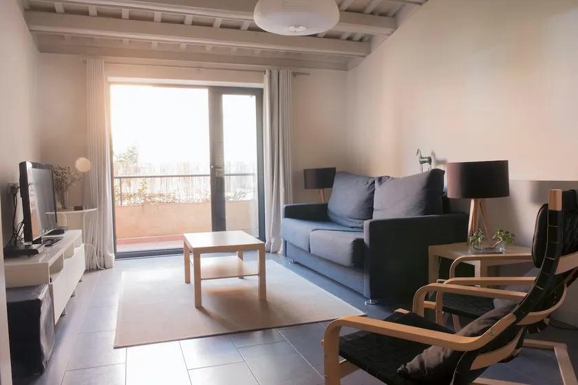 Miracle Street Apartment Barcelona - Image 1