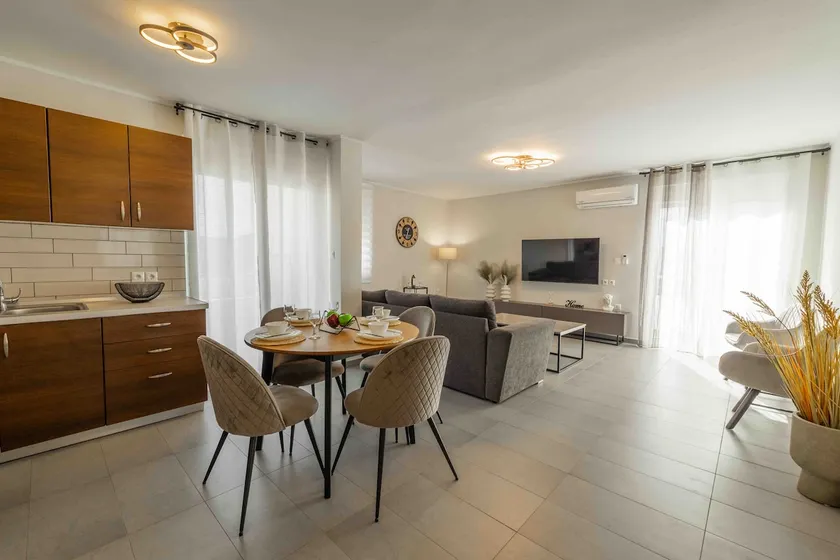Ibiscus Deluxe Apartment - Image 1