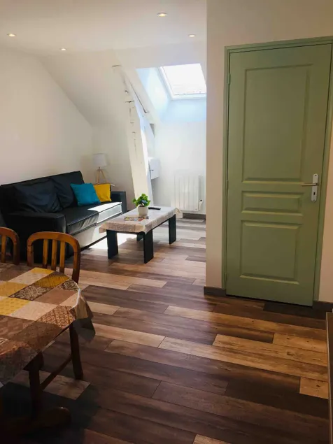 Quiet and pleasant apartment - Image 1