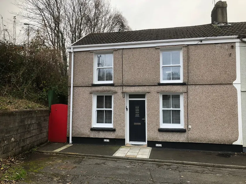 RJs Beautiful 2 bedroom house which sleeps 5 - Image 1