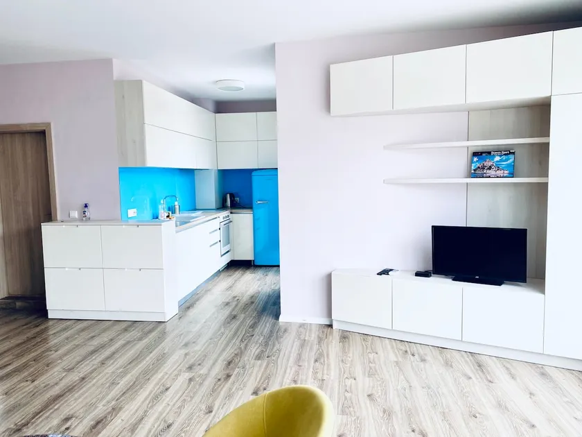 Spacious & comfy place-Bluemarine - Image 1