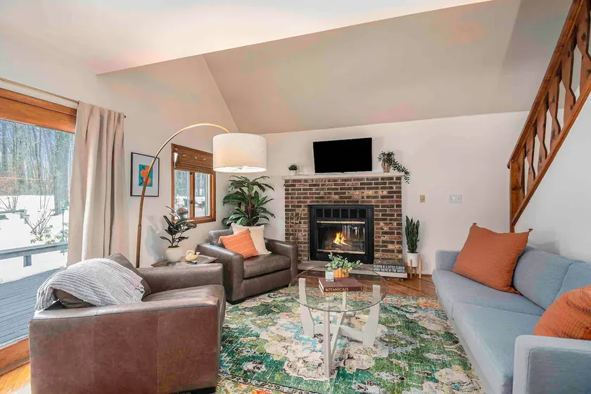 The Cozy Chalet - Image 1