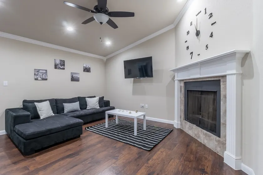 Core's home Charming & Great location DFW Airport - Image 1