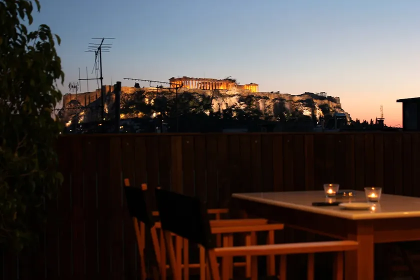 Central flat, unique Acropolis view - Image 1
