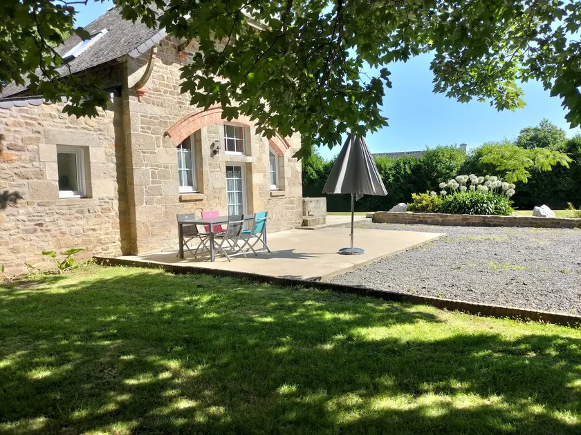 house - Image 1