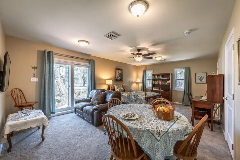 Covered Bridge Retreat Private Suite - Image 1