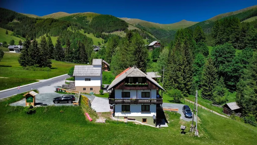 Nockalm Cottage Apartment Rosennock - Image 1