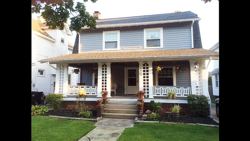 Dutch colonial Century home - Image 1