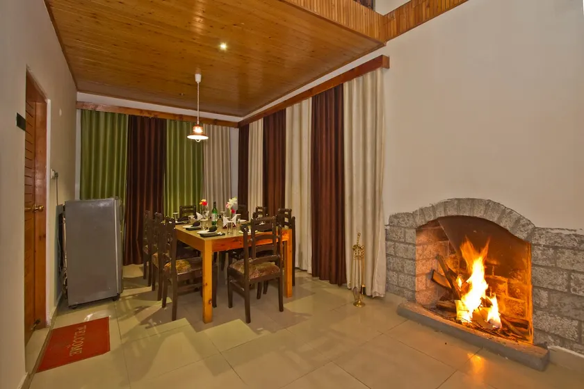 Luxurious 4 BHK The Cedar Cottage +Kitchenette - Image 1