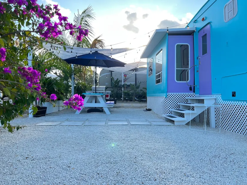 The Purple Pelican Inn/Private Hot Tub - Image 1