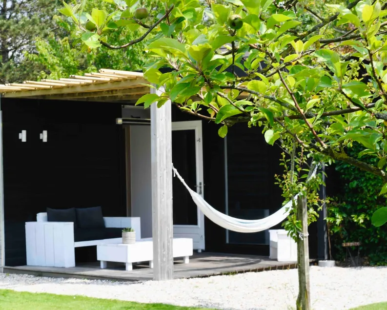 Glamping with large garden behind the dunes. - Image 1