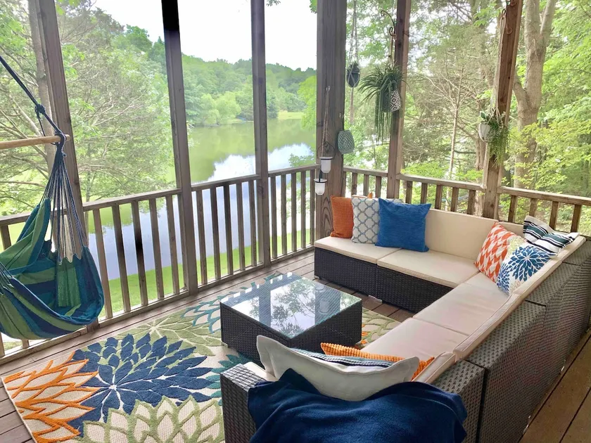 Lakeside Cottage Guest Suite - Image 1