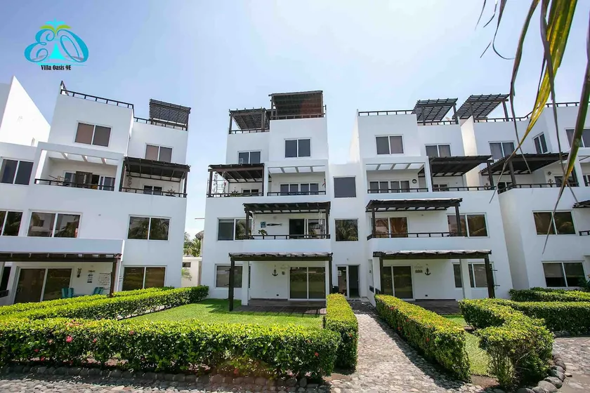 Penthouse Villa Oasis 9E Apartamentos El Muelle - Image 1