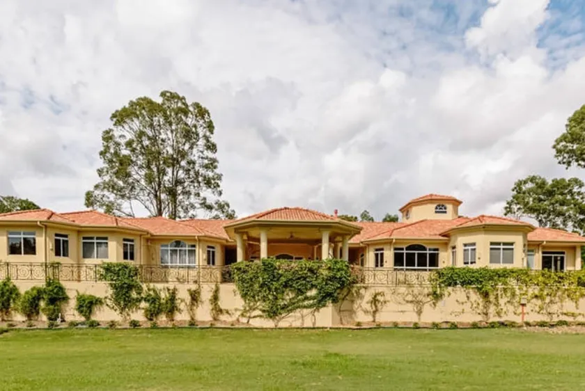 Tallai Retreat - Grand Villa - Image 1