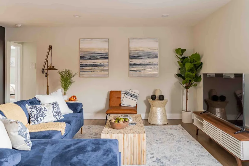 Elegantly Designed 1BR Right Next to Beach - Image 1