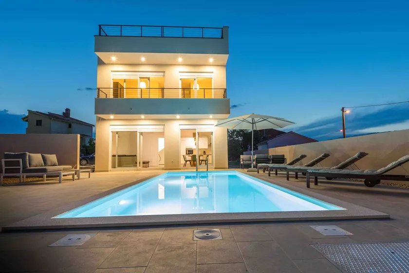 Villa Lele - peace, mountain & sea view, heated pool - Image 1