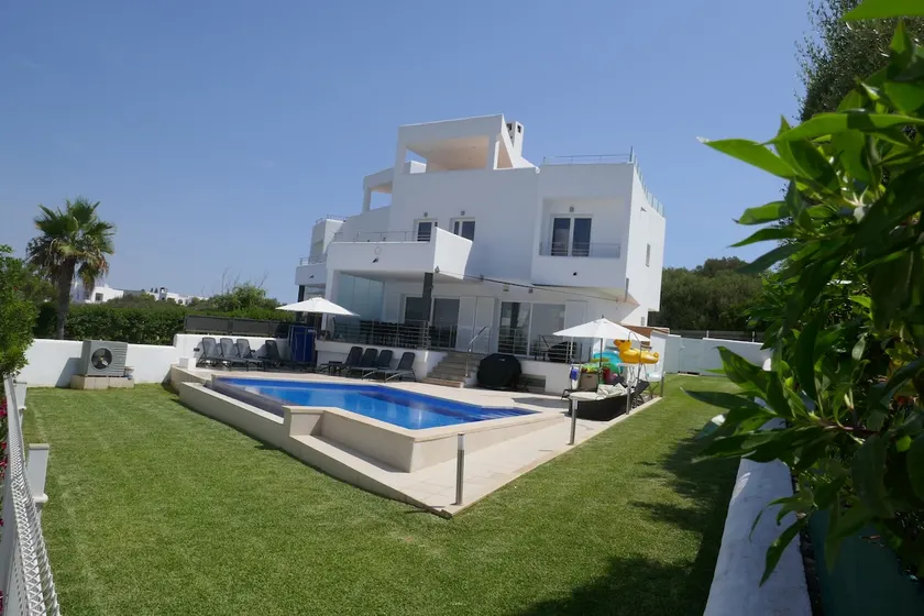 Marina View Villa - Image 1