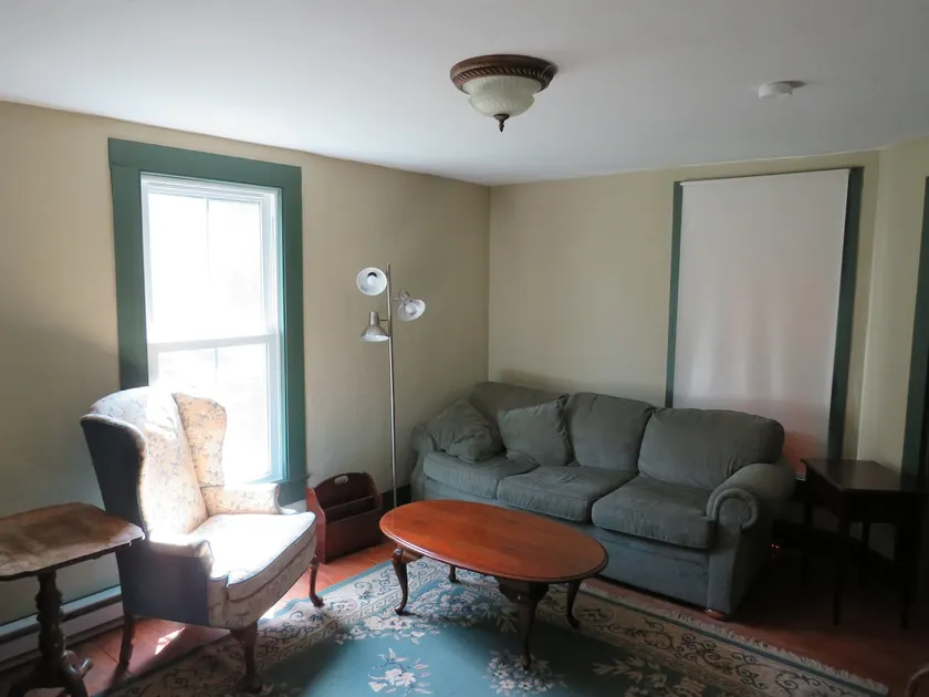 Virginia Peninsula, Modest Town, Va 3 Br/2Ba House - Image 1