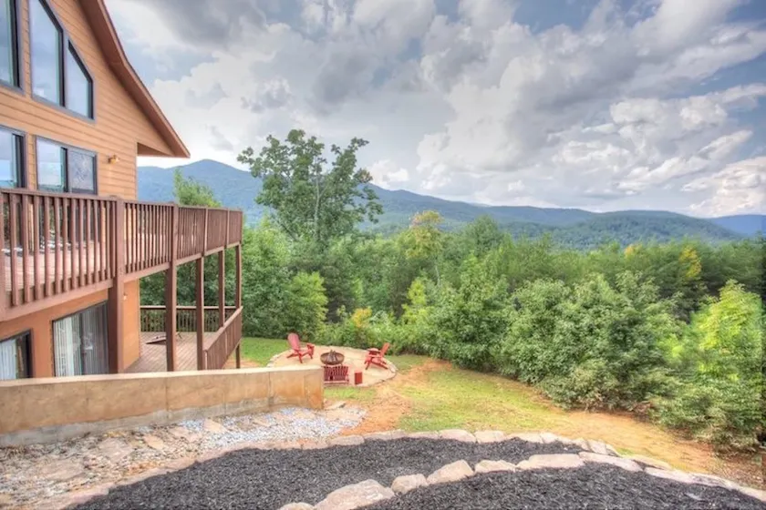 Relax & Unwind at Ritz on the Rocks! Dog Friendly, Hot Tub, Near Wineries! - Image 1