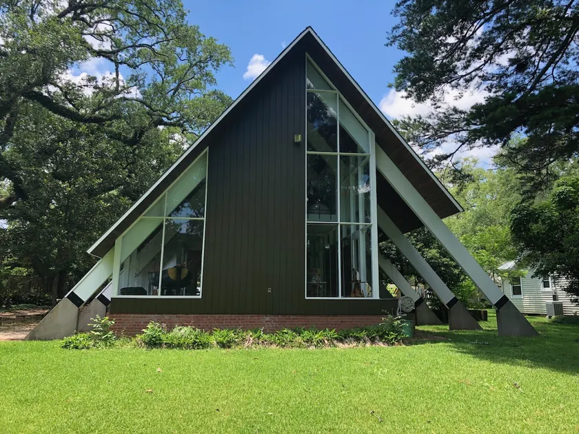 Architectural Bayou Gem - Image 1