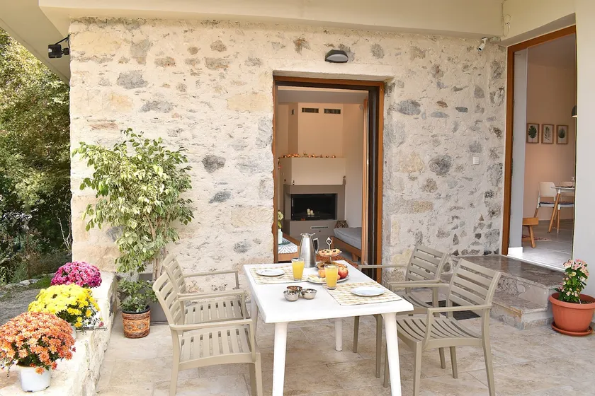 Platanus House - Image 1