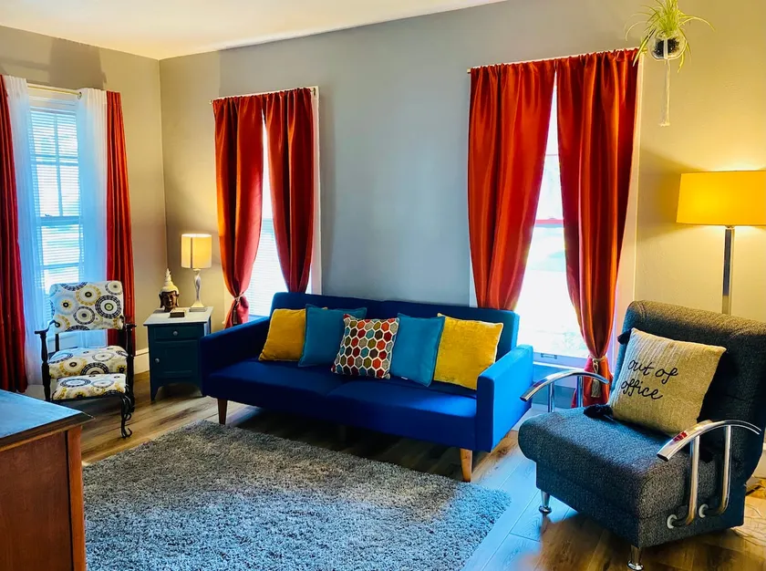 Entire relaxing bungalow near Appleton downtown - Image 1