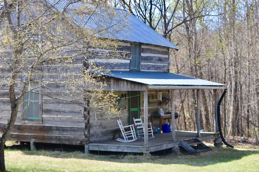 The Maynard Cabin, a Civil War era log cabin - Image 1