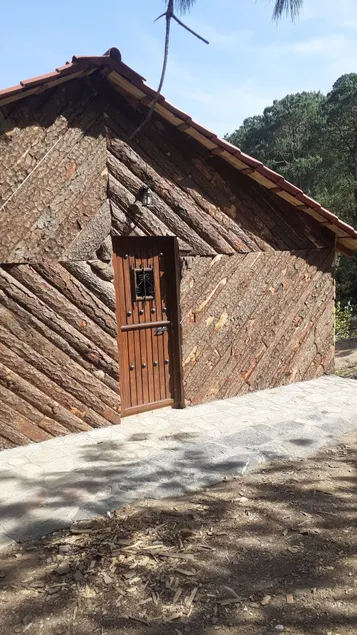 cruz verde cabin - Image 1